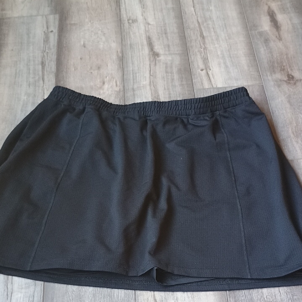 JUNO Black Skorts with Elastic Waistband and Relaxed Fit SIZE 4X MADE IN USA